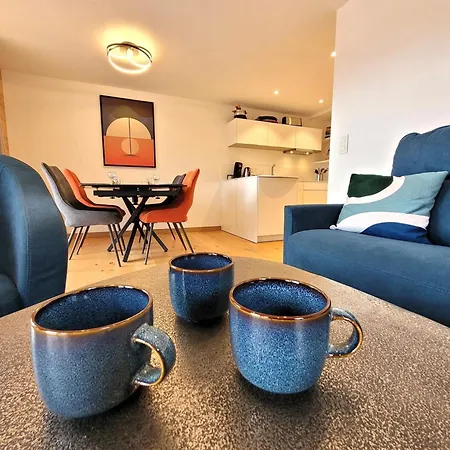 Lumineux 3* Avec Terrasse, 2 Chambres, Proche Centre Et Pistes, Garage Inclus - Fr-1-598-163 Apartment *