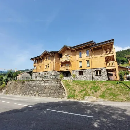 Lumineux 3* Avec Terrasse, 2 Chambres, Proche Centre Et Pistes, Garage Inclus - Fr-1-598-163 Apartment